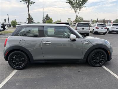 2019 MINI Hardtop 2 Door Cooper - Photo 4 - Edmonton, AB T5L 4H5