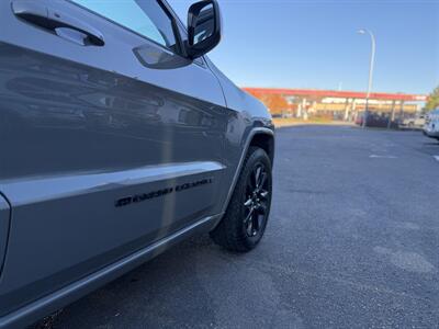 2022 Jeep Grand Cherokee WK Laredo X - Photo 11 - Edmonton, AB T5L 4H5