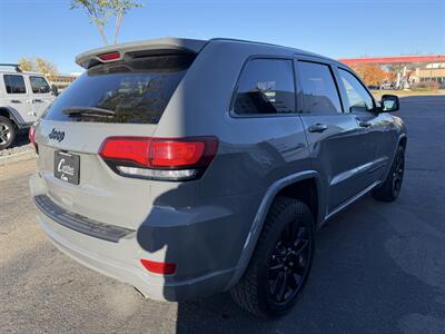 2022 Jeep Grand Cherokee WK Laredo X - Photo 5 - Edmonton, AB T5L 4H5