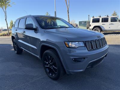 2022 Jeep Grand Cherokee WK Laredo X - Photo 3 - Edmonton, AB T5L 4H5
