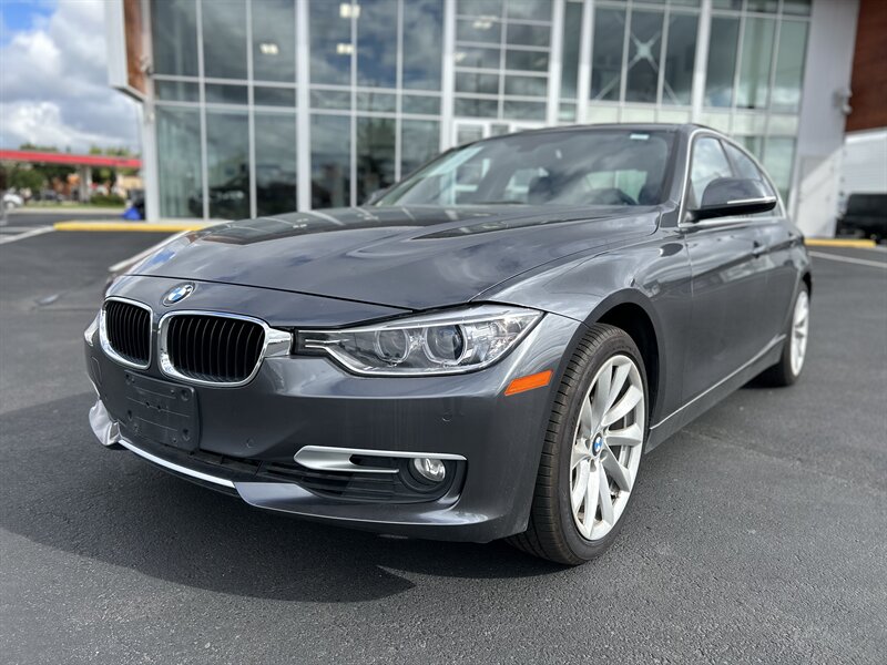 2014 BMW 328i xDrive - Photo 1 - Edmonton, AB T5L 4H5