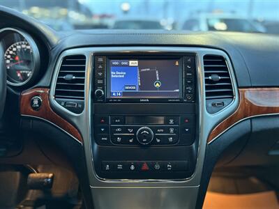 2012 Jeep Grand Cherokee Overland   - Photo 12 - Edmonton, AB T5S 1R1