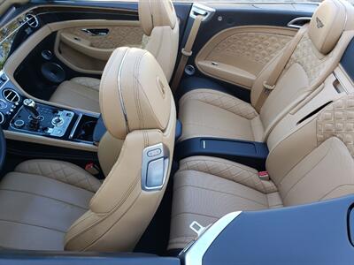 2020 Bentley Continental GTC V8   - Photo 11 - Hallandale, FL 33009