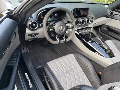 2020 Mercedes-Benz AMG GT C   - Photo 10 - Hallandale, FL 33009