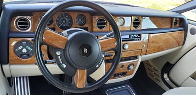 2010 Rolls-Royce Phantom Drophead Coupe   - Photo 5 - Hallandale, FL 33009