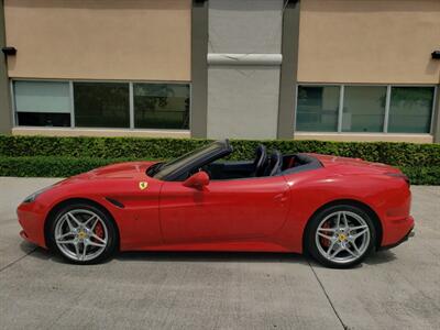 2016 Ferrari California T   - Photo 31 - Hallandale, FL 33009
