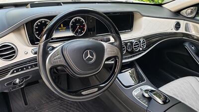 2017 Mercedes-Benz Mercedes-Maybach S 550 4MATIC   - Photo 12 - Hallandale, FL 33009