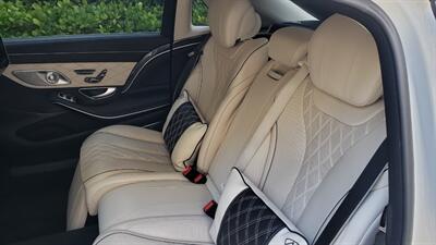 2017 Mercedes-Benz Mercedes-Maybach S 550 4MATIC   - Photo 10 - Hallandale, FL 33009