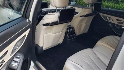 2017 Mercedes-Benz Mercedes-Maybach S 550 4MATIC   - Photo 9 - Hallandale, FL 33009