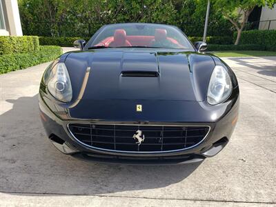 2014 Ferrari California   - Photo 16 - Hallandale, FL 33009