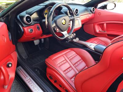 2014 Ferrari California   - Photo 11 - Hallandale, FL 33009