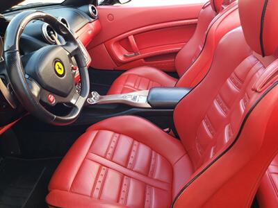 2014 Ferrari California   - Photo 9 - Hallandale, FL 33009