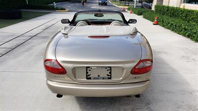 2000 Jaguar XK8   - Photo 14 - Hallandale, FL 33009