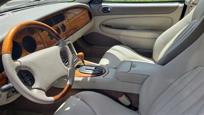 2000 Jaguar XK8   - Photo 10 - Hallandale, FL 33009