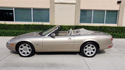 2000 Jaguar XK8   - Photo 1 - Hallandale, FL 33009