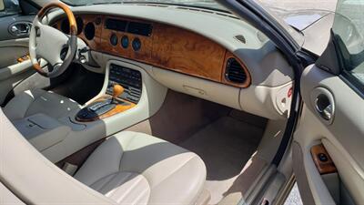 2000 Jaguar XK8   - Photo 5 - Hallandale, FL 33009