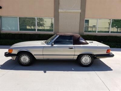 1987 Mercedes-Benz 560-Class 560 SL   - Photo 24 - Hallandale, FL 33009