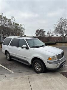 1998 Lincoln Navigator - Photo 2 - Stockton, CA 95202