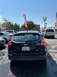 2014 Ford Focus SE   - Photo 4 - Stockton, CA 95202