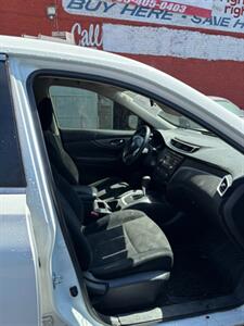 2015 Nissan Rogue SV   - Photo 6 - Stockton, CA 95202