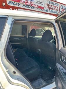 2015 Nissan Rogue SV   - Photo 5 - Stockton, CA 95202