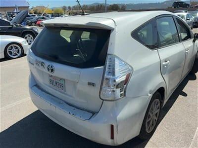 2013 Toyota Prius v - Photo 7 - Lakewood, CA 90715
