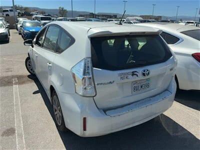 2013 Toyota Prius v - Photo 5 - Lakewood, CA 90715