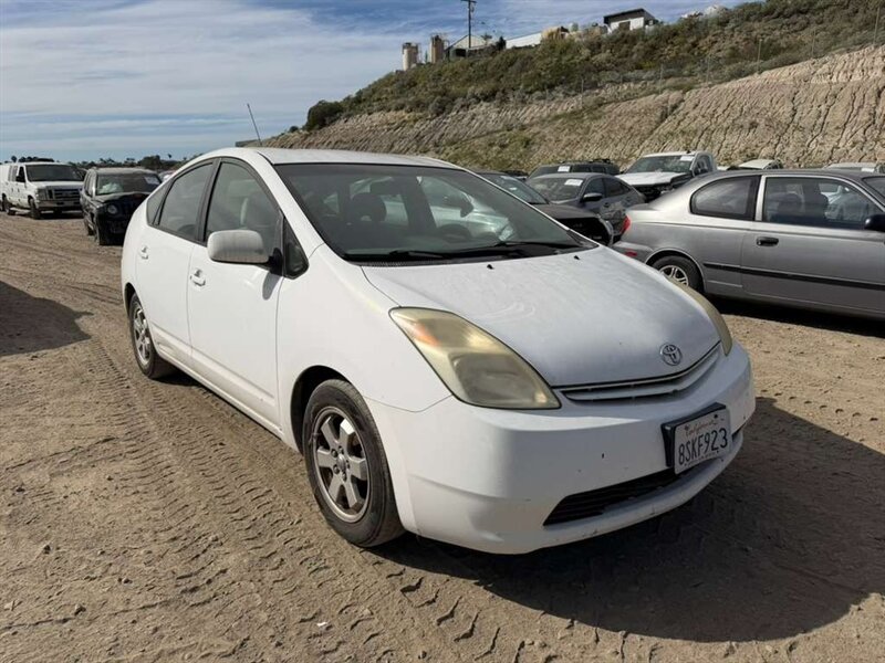 2005 Toyota Prius   - Photo 1 - Lakewood, CA 90715