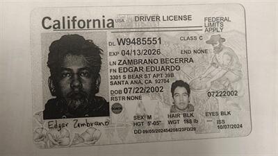 2013 Toyota Prius   - Photo 10 - Lakewood, CA 90715