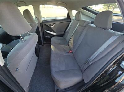 2015 Toyota Prius   - Photo 4 - Lakewood, CA 90715