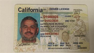 2015 Toyota Prius   - Photo 9 - Lakewood, CA 90715