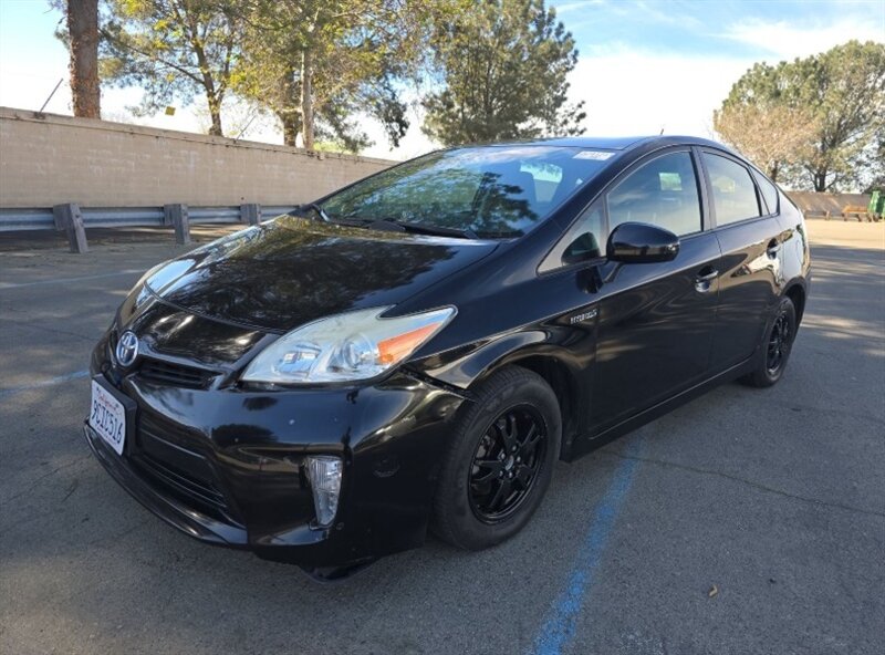2015 Toyota Prius   - Photo 1 - Lakewood, CA 90715