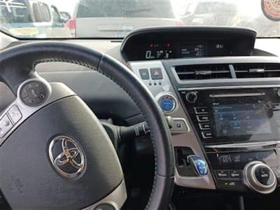 2015 Toyota Prius v   - Photo 6 - Lakewood, CA 90715