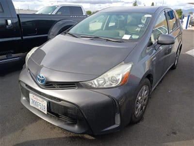 2015 Toyota Prius v   - Photo 2 - Lakewood, CA 90715