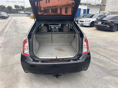 2015 Toyota Prius   - Photo 2 - Lakewood, CA 90715