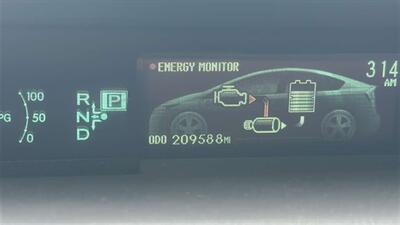 2015 Toyota Prius   - Photo 7 - Lakewood, CA 90715