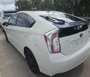 2015 Toyota Prius - Photo 3 - Lakewood, CA 90715