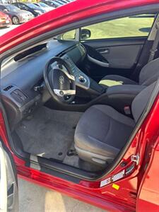 2014 Toyota Prius 04/15/2026 SALE VENTA GATE PASS OLGA HOUSE   - Photo 8 - Lakewood, CA 90715