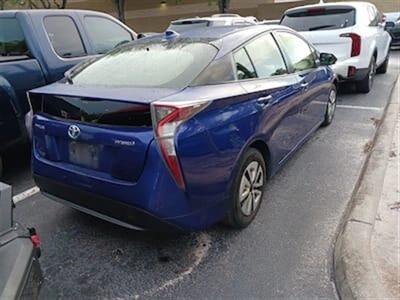 2016 Toyota Prius Two - Photo 2 - Lakewood, CA 90715