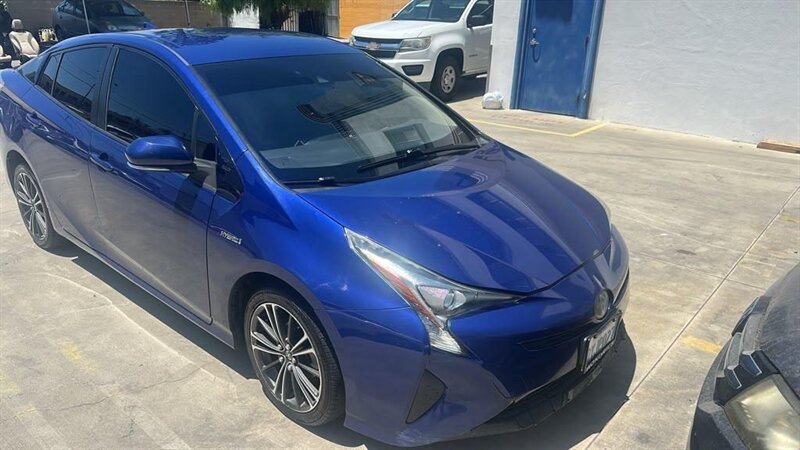 2017 Toyota Prius ESTA EN EL TALLER DESISTIMIENTO   - Photo 1 - Lakewood, CA 90715