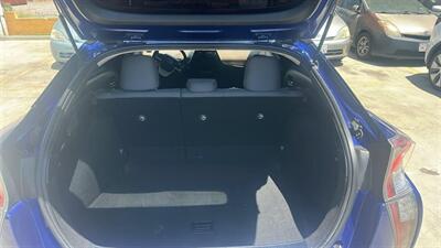 2017 Toyota Prius ESTA EN EL TALLER DESISTIMIENTO - Photo 3 - Lakewood, CA 90715