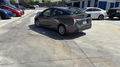 2018 Toyota Prius - Photo 3 - Lakewood, CA 90715