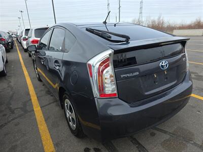 2015 Toyota Prius   - Photo 3 - Lakewood, CA 90715
