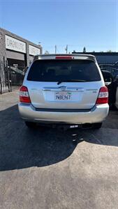 2006 Toyota Highlander Hybrid - Photo 2 - Lakewood, CA 90715