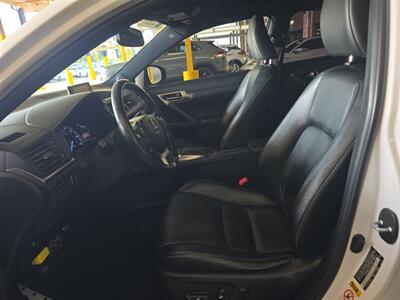 2015 Lexus CT 200h   - Photo 12 - Lakewood, CA 90715