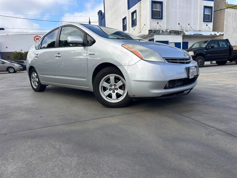 2006 Toyota Prius 07/29/2026 SALE RENTA JULIO ACEVEDO   - Photo 1 - Lakewood, CA 90715