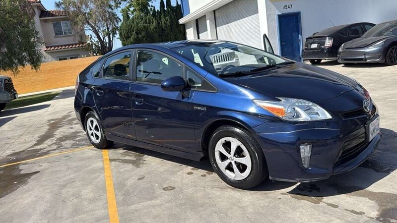 2015 Toyota Prius   - Photo 1 - Lakewood, CA 90715