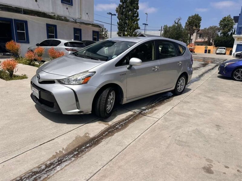 2015 Toyota Prius V   - Photo 1 - Lakewood, CA 90715
