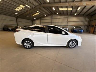 2016 Toyota Prius   - Photo 7 - Lakewood, CA 90715