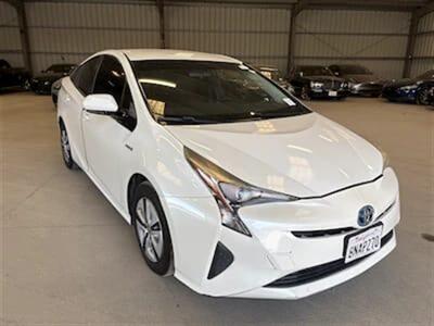 2016 Toyota Prius   - Photo 1 - Lakewood, CA 90715